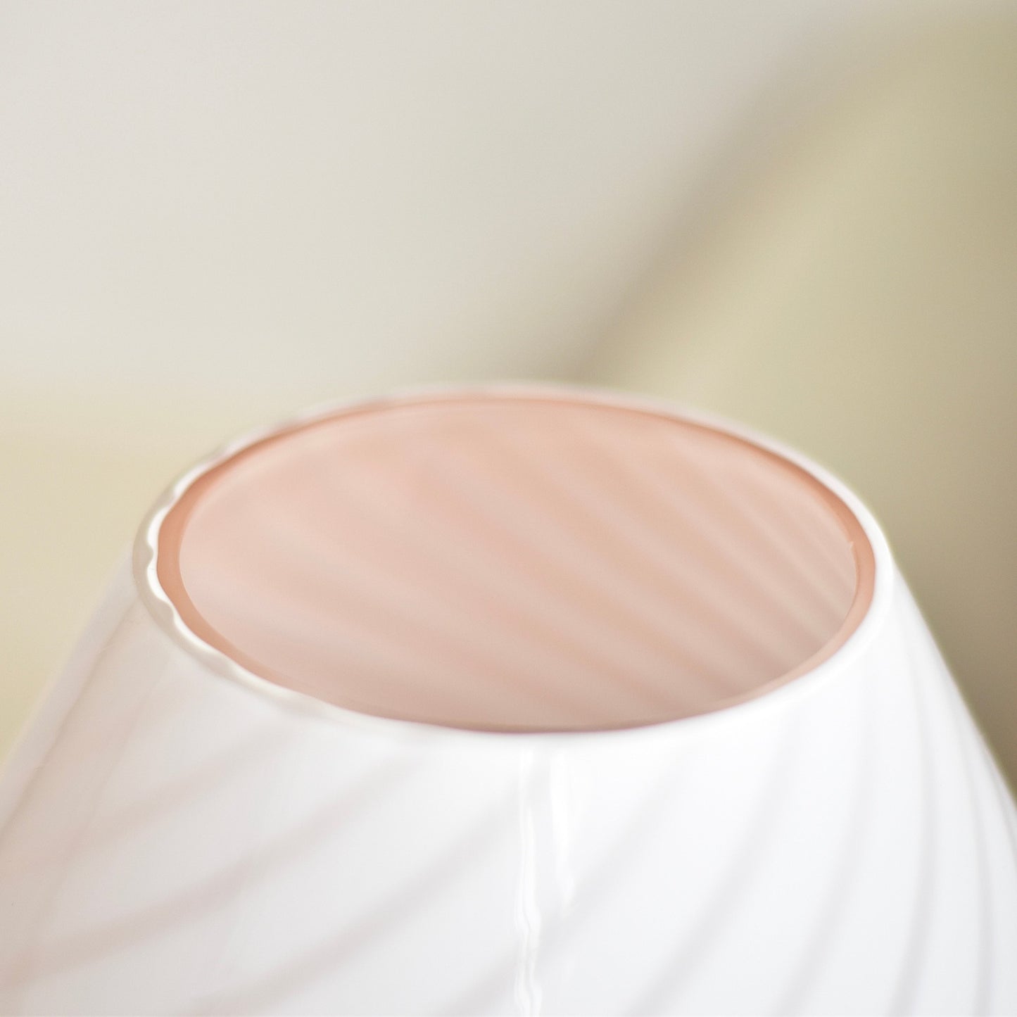 Light pink vintage Murano mushroom lamp H26